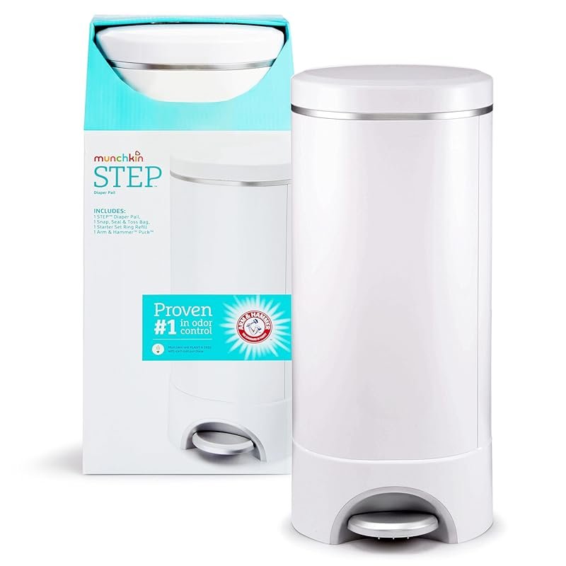 Munchkin STEP Diaper Pail with Arm and Hammer Odor Control, Snap Seal 